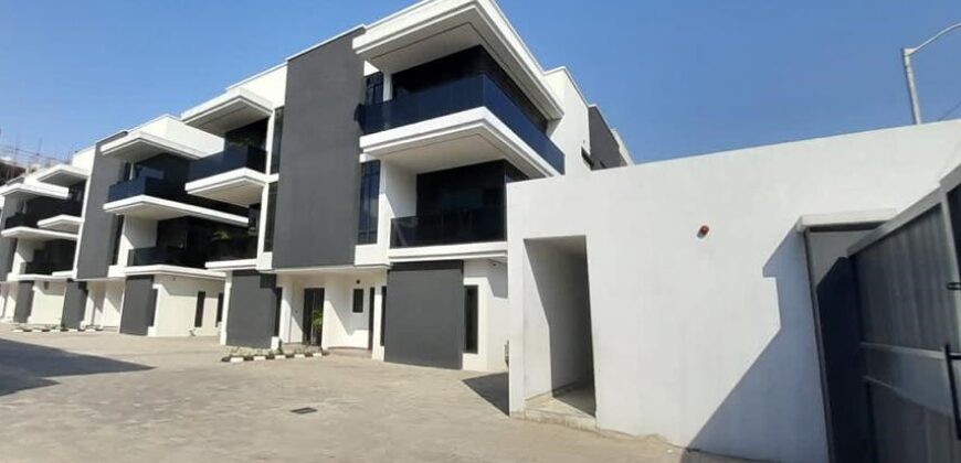 4-Bedroom semi-detached house, Antilla Quarters, Oniru Estate – N400m
