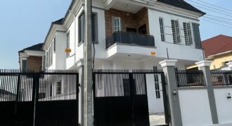 4 Bedroom semi-detached house, Mathew Osawemen Street, Off Ologolo Road, Lekki – N120m