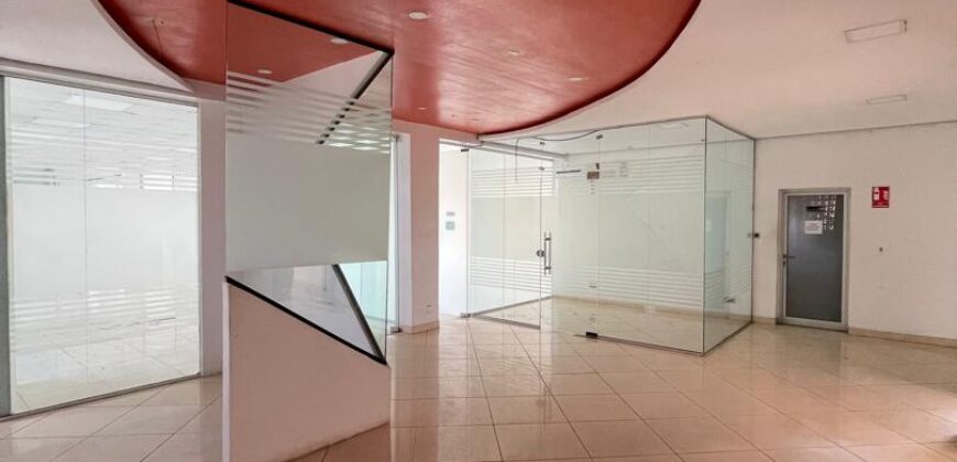 5 floor office building with lettable space