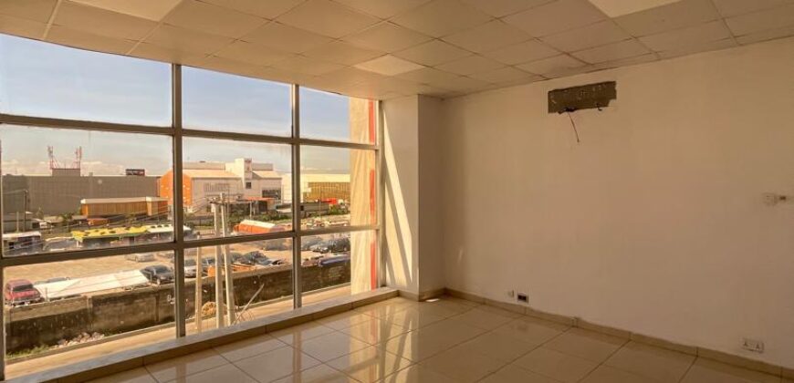 5 floor office building with lettable space