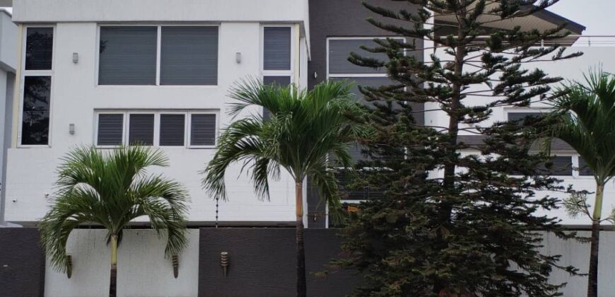 5-BEDROOM DETACHED HOUSE FOR SALE AT 5TH AVENUE, BANANA ISLAND, LAGOS.
