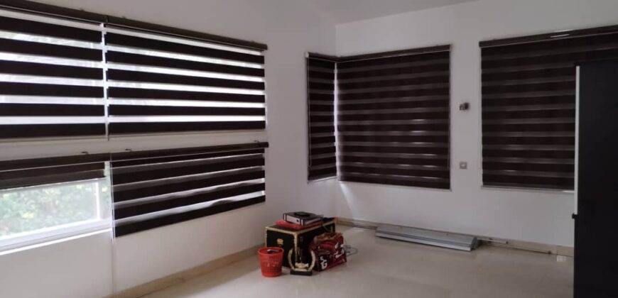 5-BEDROOM DETACHED HOUSE FOR SALE AT 5TH AVENUE, BANANA ISLAND, LAGOS.