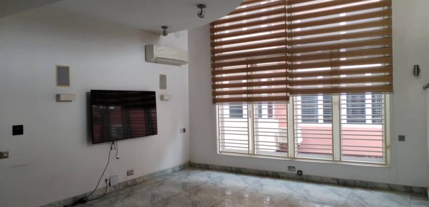 5-BEDROOM DETACHED HOUSE FOR SALE AT 5TH AVENUE, BANANA ISLAND, LAGOS.
