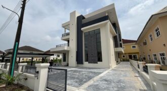 TASTEFULLY FINISHED 5-BEDROOM  DETACHED HOUSE  FOR SALE AT NORTHERN FORESHORE ESTATE, CHEVRON.