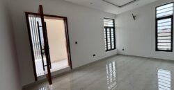 TASTEFULLY FINISHED 5-BEDROOM  DETACHED HOUSE  FOR SALE AT NORTHERN FORESHORE ESTATE, CHEVRON.