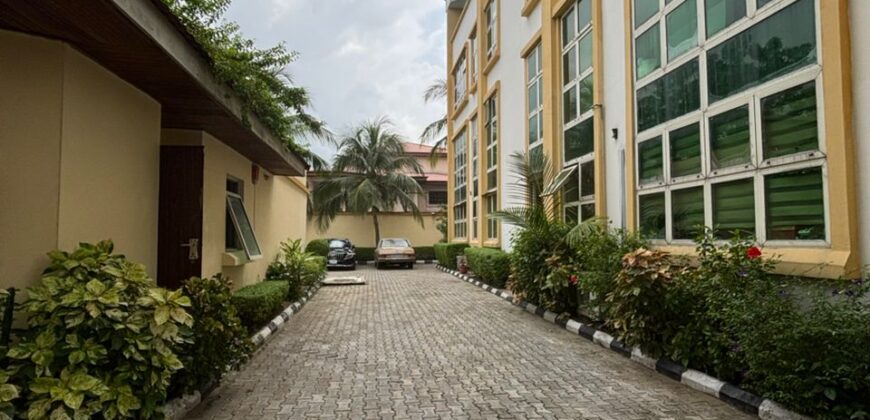 FOR SALE! – BLOCK OF FLATS AT ELEGBA FESTIVAL, ONIRU ESTATE, ONIRU.