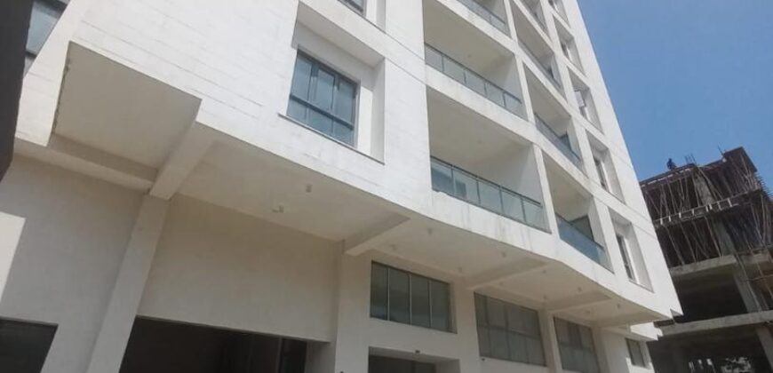 FOR SALE – AN EXQUISITELY FINISHED 5-BEDROOM FLAT WITH A DEDICATED HOME OFFICE AND 2 BOYS’ QUARTERS (BQ) LOCATED AT LUGARD AVENUE.