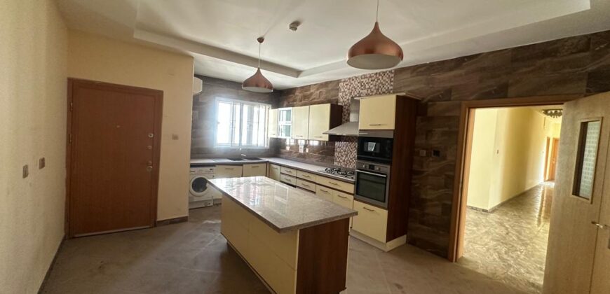 FOR SALE – 7 UNITS OF 3-BEDROOM FLATS WITH A ROOM BQ EACH IN BANANA ISLAND IKOYI.