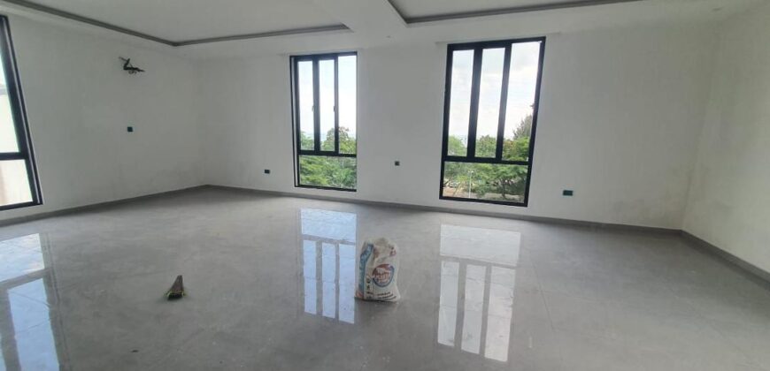 For Sale – Six (6) Bedroom Detached House at Banana Island.